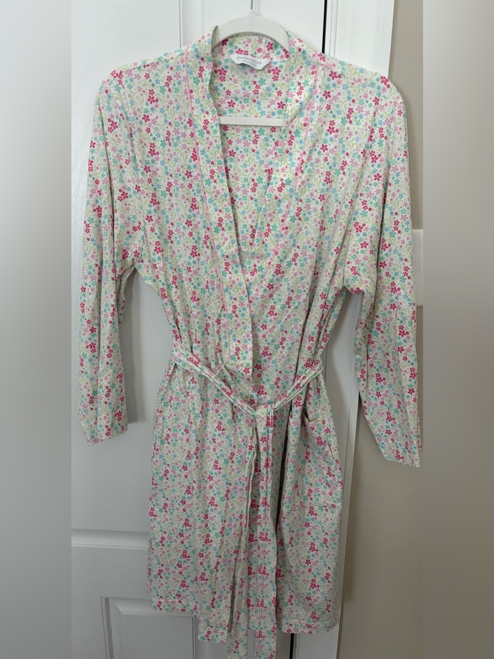 Charter Club Wrap Bathrobe In A Pretty Floral Print. Size M/L.
